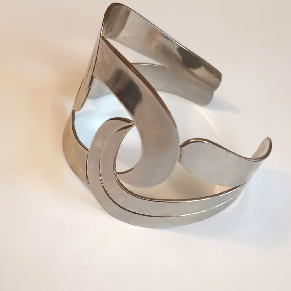 ATI BR Cuff Statement Bracelet 7" Silver Tone Etched Swirl - Picture 4 of 7